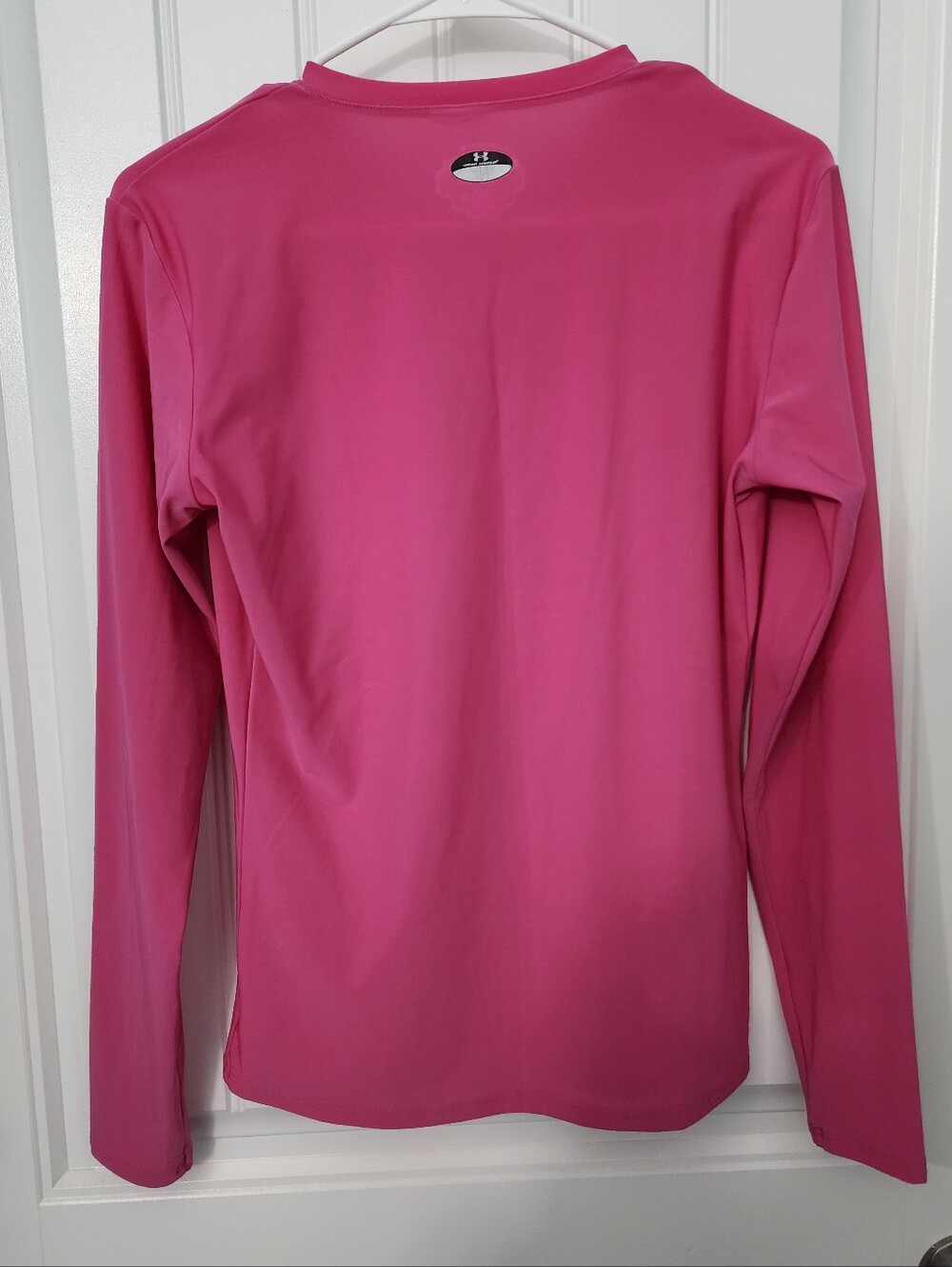 Under Armour *Flawed* Pink Long Sleeve V-Neck Athletic Top, Size XL - Picture 2 of 7